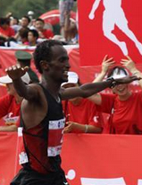 攜手頂級賽事 喬丹打造專業(yè)品牌形象