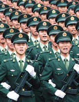 70周年閱兵探訪閱兵基地 修補(bǔ)鞋靴1.4萬雙